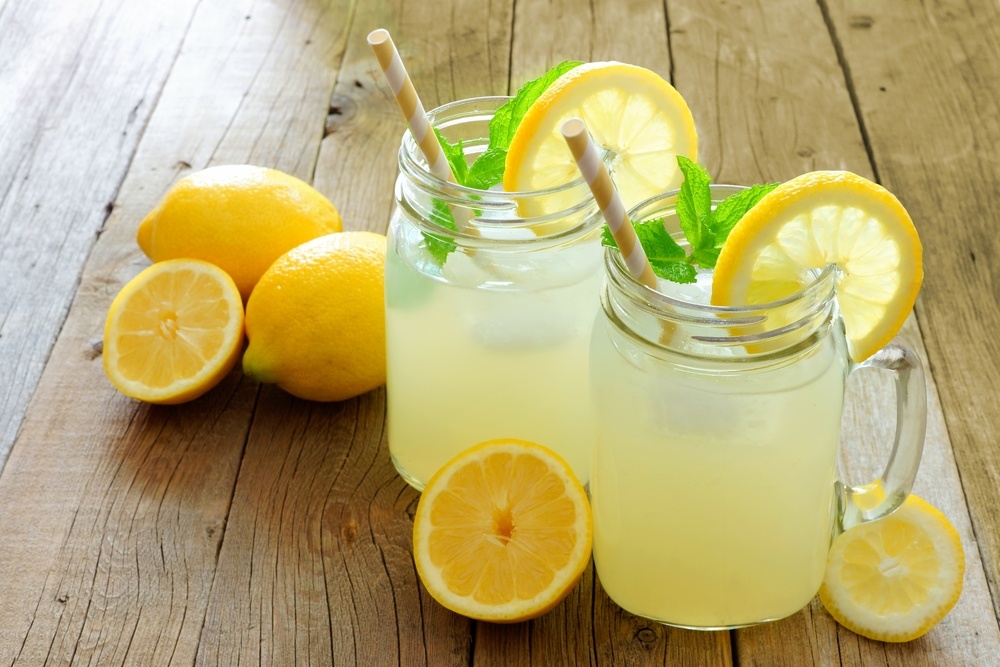Nước chanh giúp chăm sóc tốt làn da và mái tóc