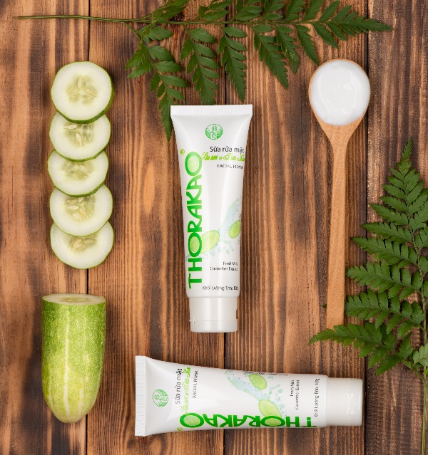 Cucumber & Milk Cleanser Thorakao 100g